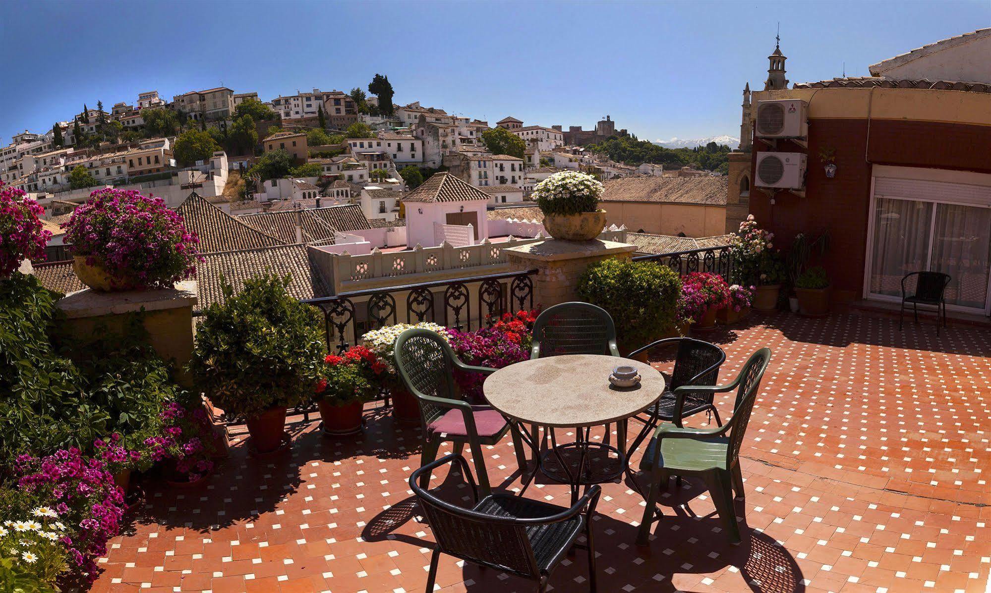 Hostal Londres Γρανάδα Εξωτερικό φωτογραφία
