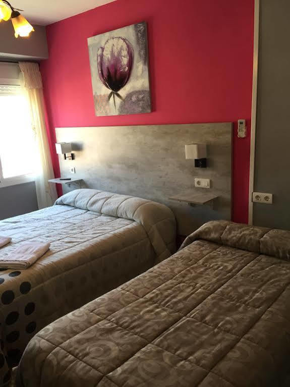 Hostal Londres Γρανάδα Εξωτερικό φωτογραφία